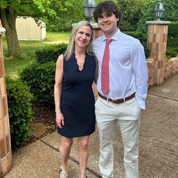 Meet your Posher, Nannette - Picture 2 of 3